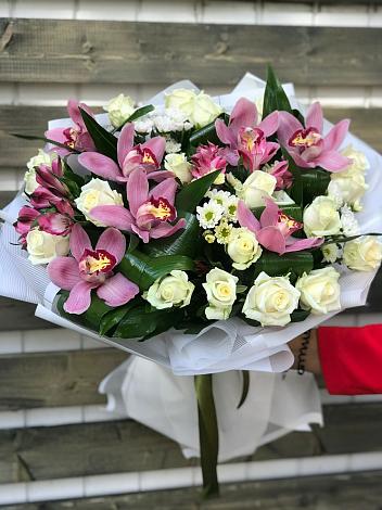 Букет цветов из: Розы и Хризантемы в Поныри