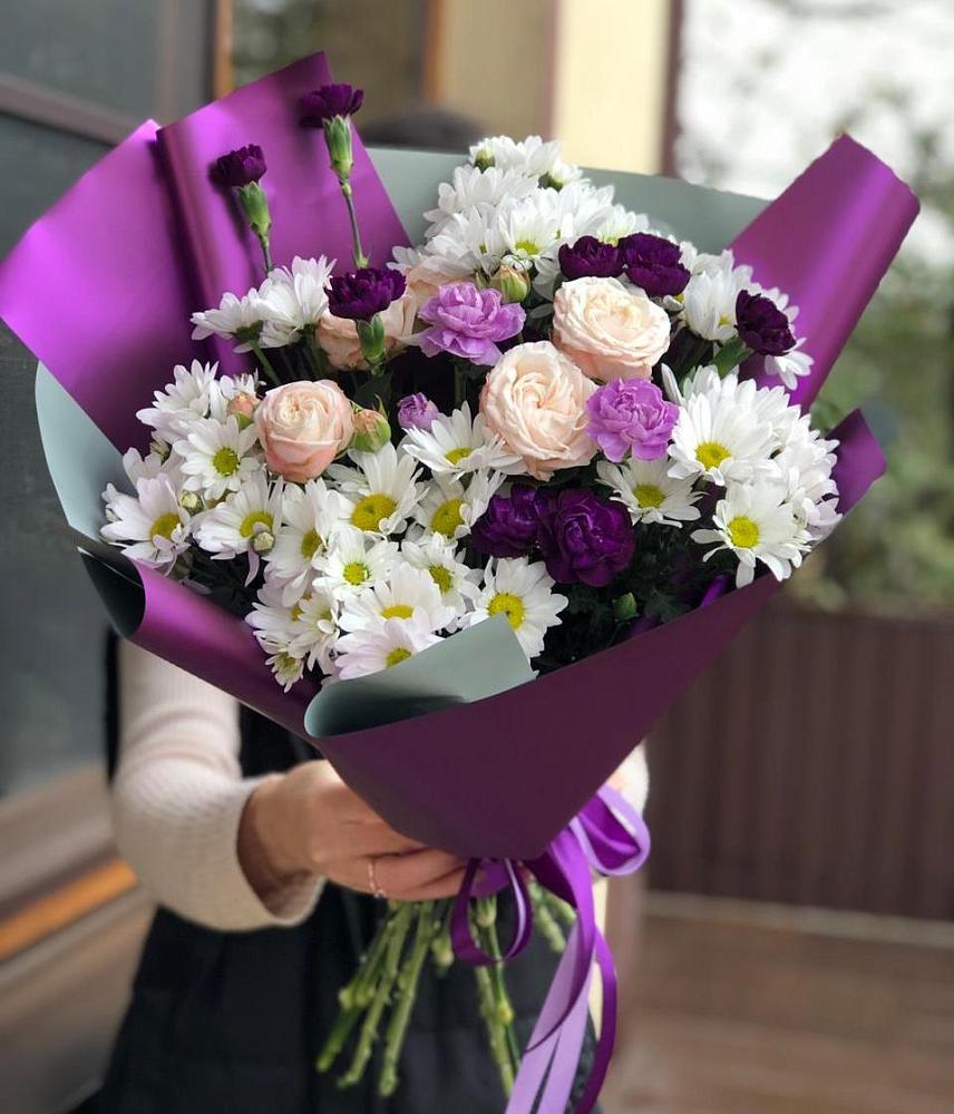 Букет цветов из: Хризантемы, Гвоздики и Розы в Поныри