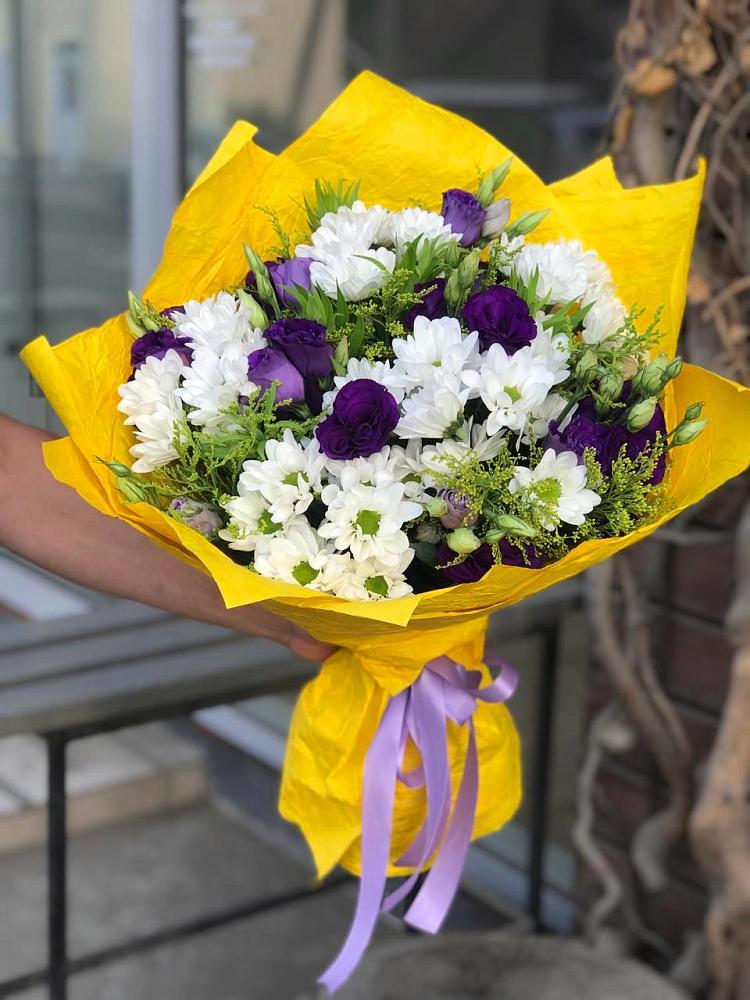 Букет цветов из: Ирисы, Хризантемы и Ромашки в Поныри